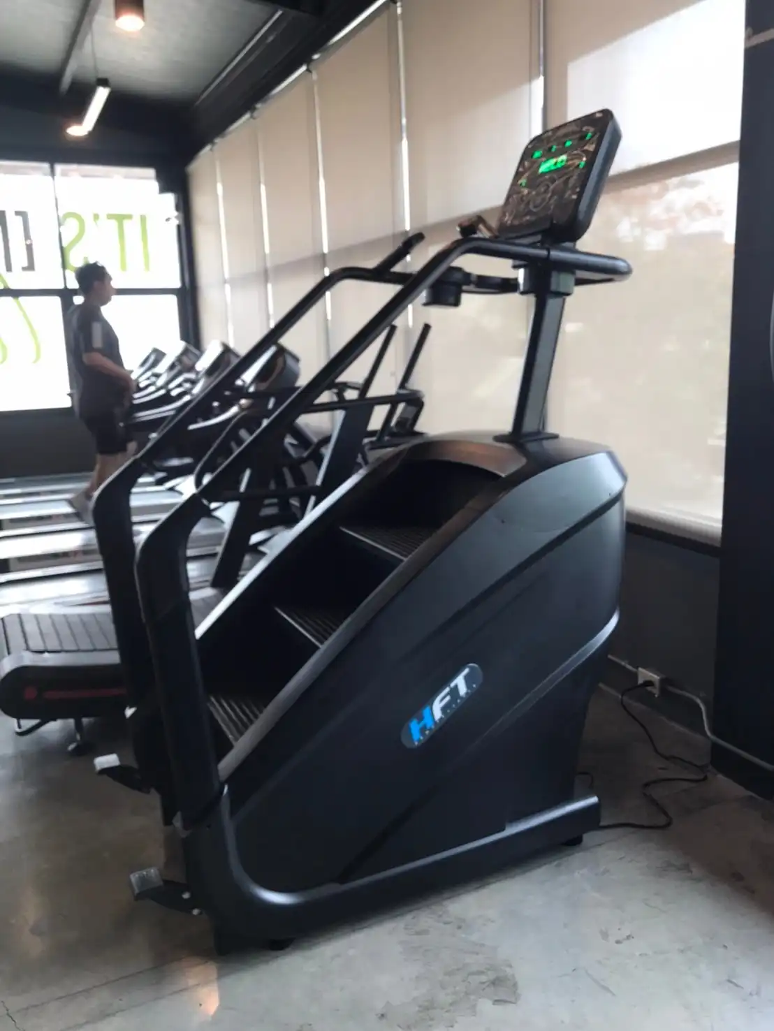 รีวิวเครื่องเดินบันได Stair Climber - จากฟิตเนส 2